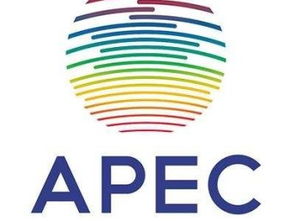 專業翻譯服務 承攬筆譯、口譯、同聲傳譯及蓋章業務